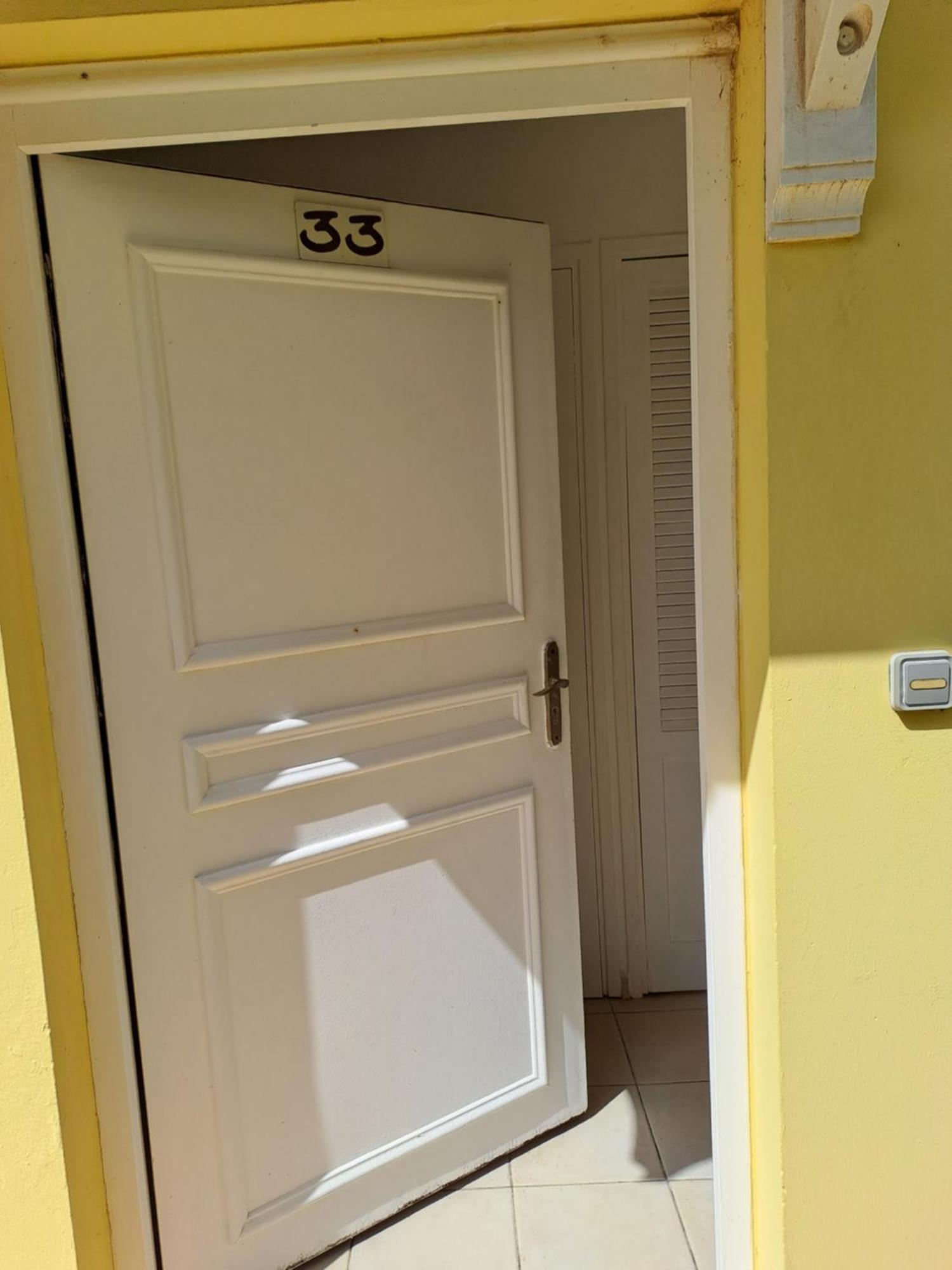 Rdc Appartement En Bord De Mer Au Son Des Vagues Le Moule Exterior foto